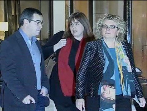 El PSC suspende cautelarmente de cargos a los tres diputados díscolos