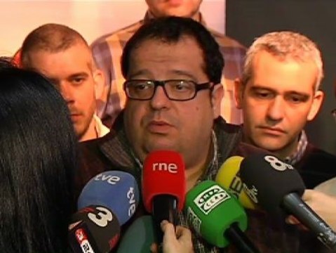 Los 'críticos' del PSC desoyen la advertencia de Pere Navarro