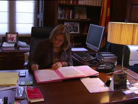 La presidenta del Parlament envía al Congreso la petición de la competencia para convocar un referéndum