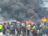 Continúa la escalada de violencia en la  plaza de la Independencia de Kiev