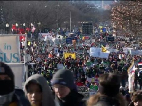 Miles de personas se manifiestan contra el aborto en Washington