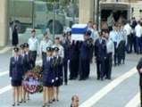 El féretro de Ariel Sharon descansa frente al Parlamento israelí