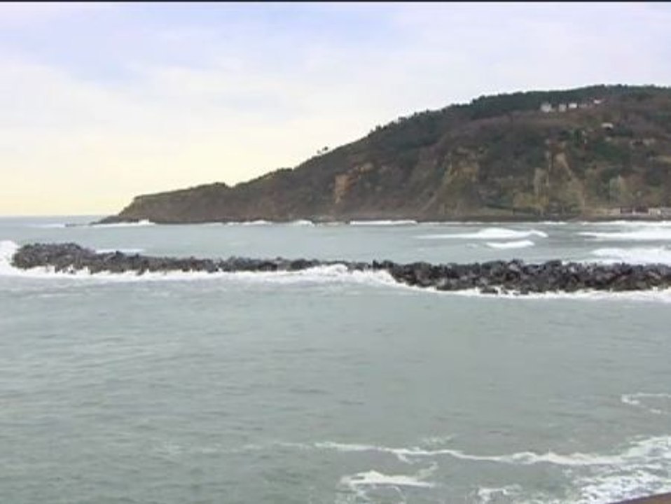 El temporal del norte deja cuantiosos destrozos en San Sebastián