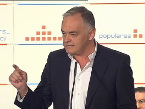 Pons pregunta al PSOE cuándo van a dejar de ocuparse de sus asuntos internos