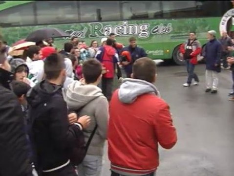 El Racing, recibido con aplausos tras eliminar al Almería