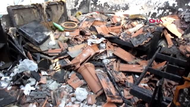 Balıkesir Burhaniye'de Evi Yanan Aile Yardım Bekliyor