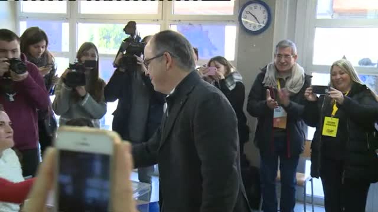 Turull vota en Parets y considera que "hoy será una fiesta de democracia, de país y de dignidad institucional"