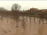 Muchos ríos de Castilla y León, desbordados por el temporal