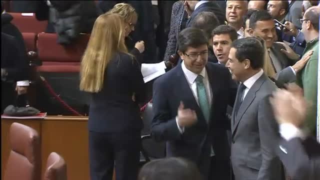 Ciudadanos descarta gobernar con VOX pero matiza que no tiene líneas rojas para negociar con nadie