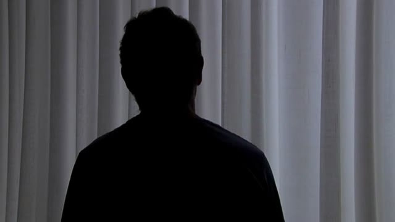 Proteger a los menores de la anorexia, bulimia, suicidio o abusos sexuales