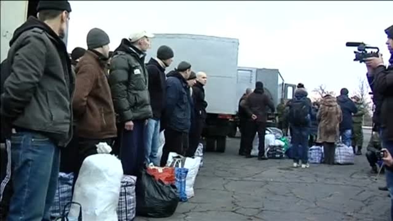 Comienza el intercambio de prisioneros en Ucrania