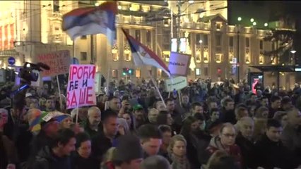 Serbia se manifiesta contra Vucic por tercer sábado consecutivo