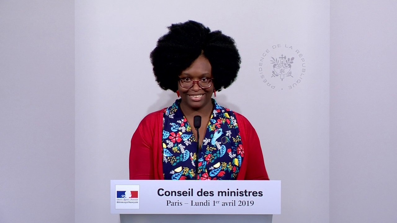 Passation de pouvoir, conseil de ministres, point presse.... la première journée de Sibeth Ndiaye