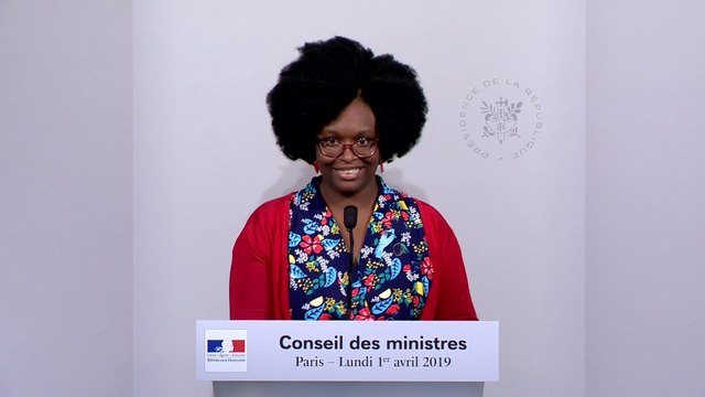 Passation de pouvoir, conseil de ministres, point presse.... la première journée de Sibeth Ndiaye