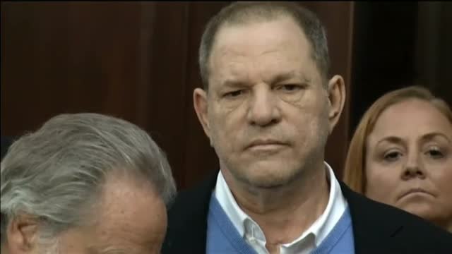 El juez mantiene todos los cargos contra Harvey Weinstein