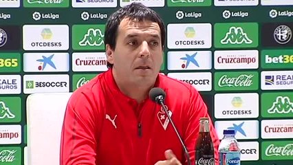 Setién: "No veo penalti por ningún lado"