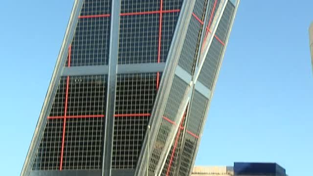 Bankia plantea un ajuste de 2.500 empleos tras su fusión con Banco Mare Nostrum