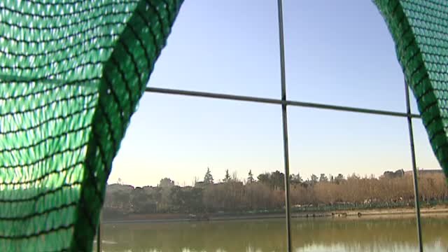 Comienza el vaciado de los 150.000 metros cúbicos de agua del lago de la Casa de Campo