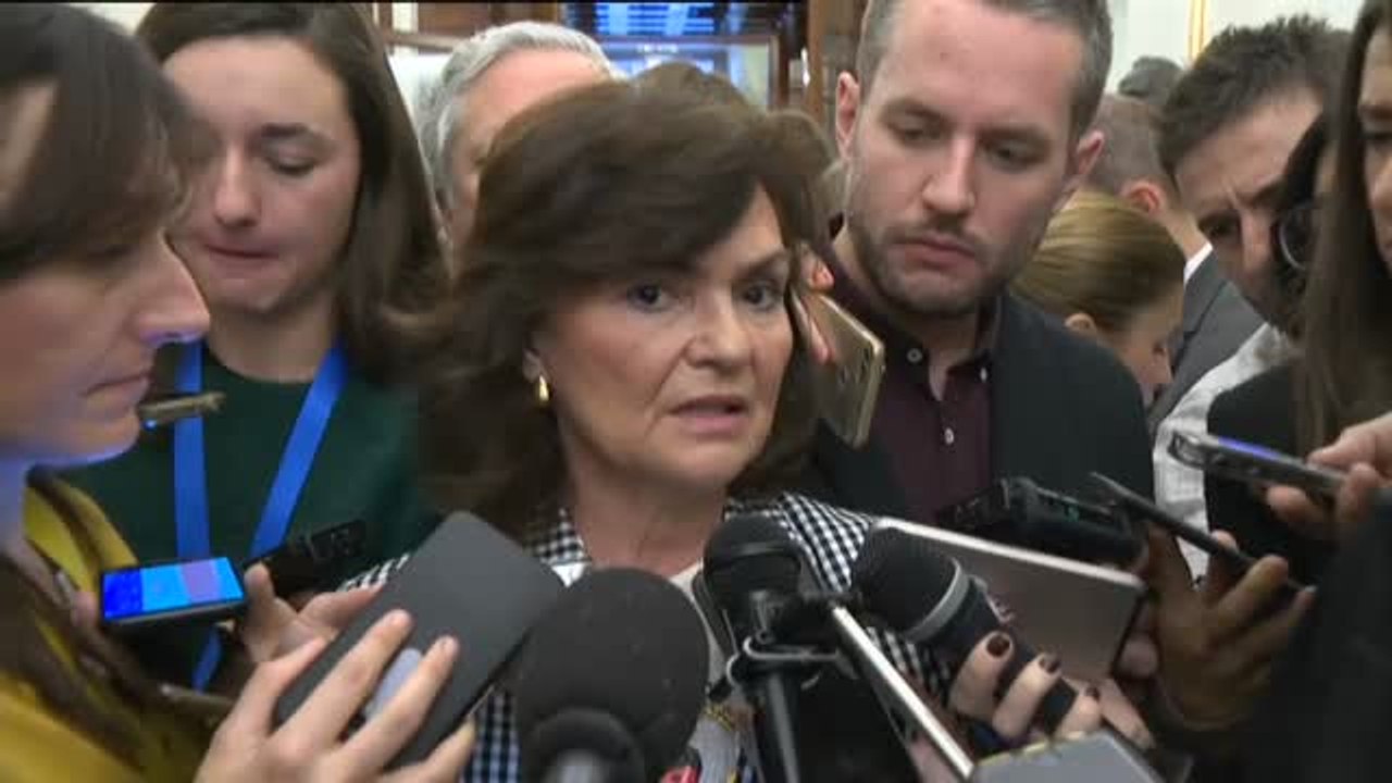 Carmen Calvo confirma una reunión a solas entre Sánchez y Torra