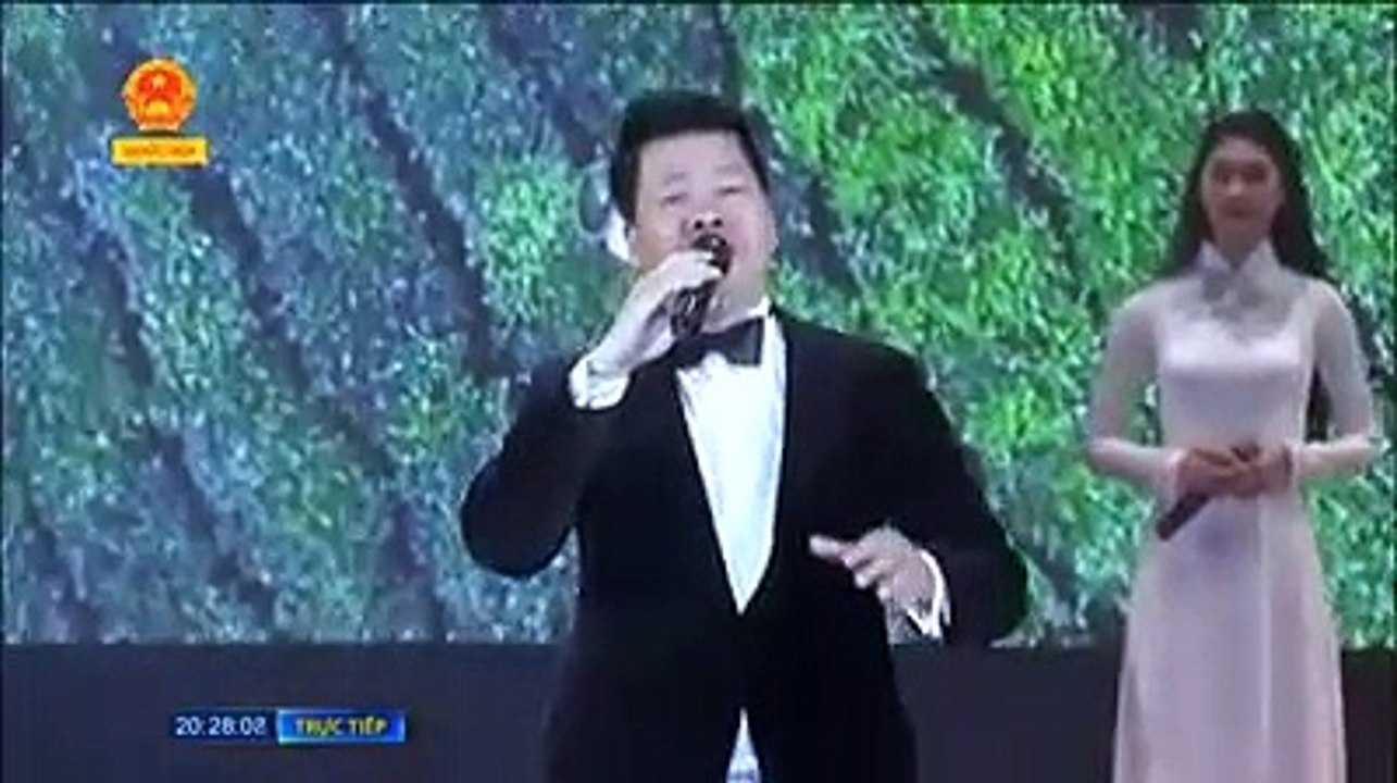 Tổ Quốc tôi chưa đẹp thế bao giờ - NSUT Đăng Dương