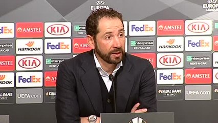 Machín: "Tenemos que disfrutar del presente y no distraernos con cosas ajenas"