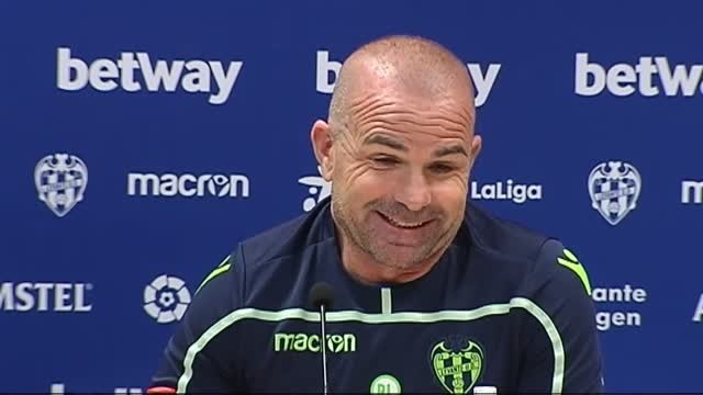 Paco López: Lo más importante para parar a Messi es hacer un buen trabajo colectivo