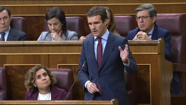 Sánchez a Casado: Usted denota un desconocimiento de la Constitución bastante evidente