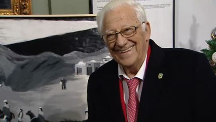 El padre Ángel inaugura su belén más solidario