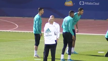 Segundo entrenamiento del Real Madrid en Abu Dhabi