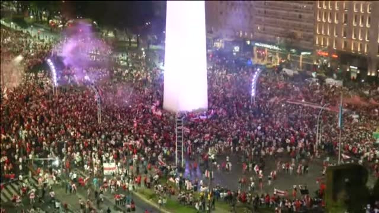 Buenos Aires celebra la victoria del River en Madrid