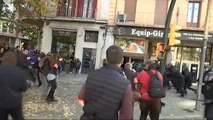 Doce mossos resultan heridos en una carga policial contra un grupo que quería impedir un acto de Vox en Girona