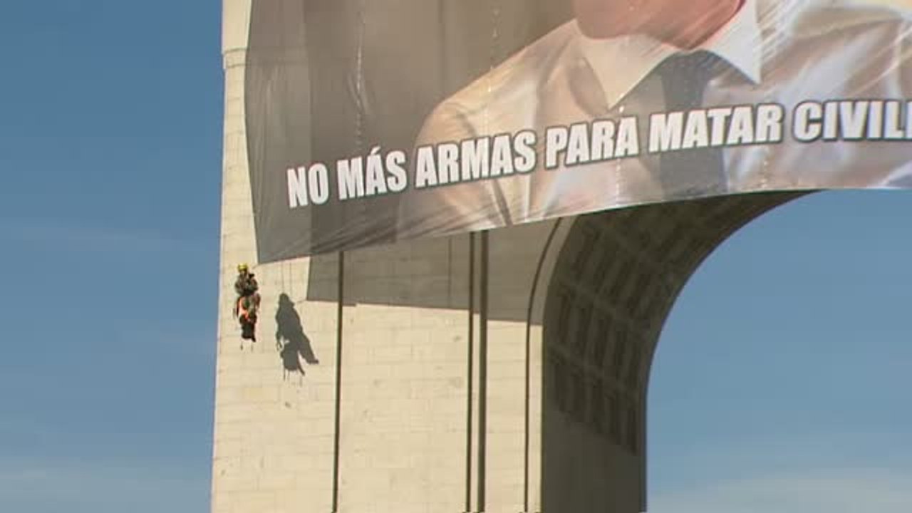 Greenpeace pide a Sánchez que no se pase los derechos humanos "por el arco del triunfo"