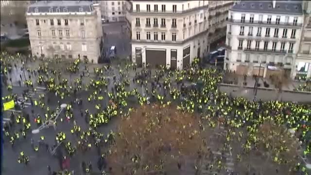 Más de 700 detenidos en una movilización con más de 30.000 participantes