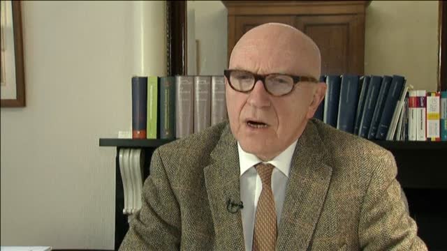 El abogado belga de Puigdemont asegura que lo único que se ha retirado es la orden europea de detención