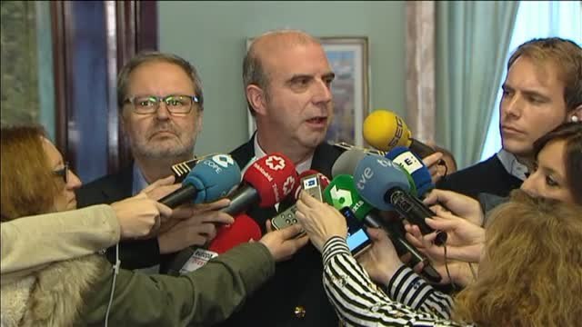 La policía de Madrid traslada al juzgado las identidades de los tres agentes del chat que insultan a Carmena