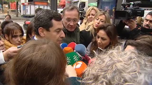 Moreno Bonilla es recibido con aplausos por sus compañeros del Comité Ejecutivo Nacional