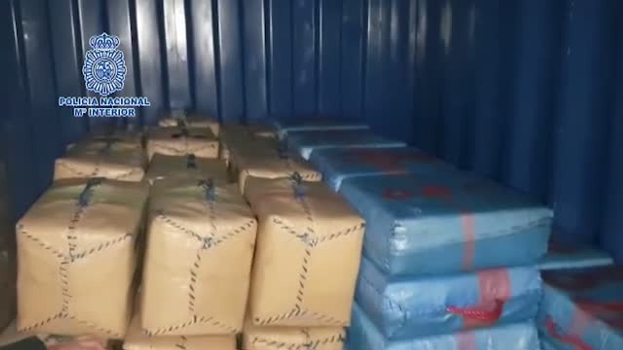 Incautadas 11 toneladas de hachís a bordo de un velero frente a las costas de Sicilia