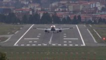 El viento dificulta el aterrizaje de los aviones en el aeropuerto de Bilbao