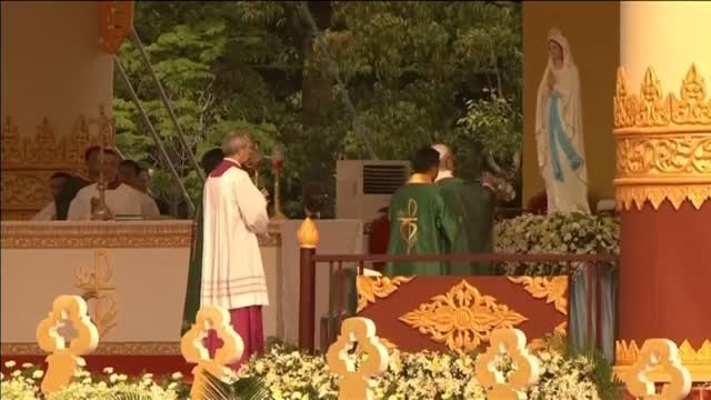 El Papa pide respeto para las minorías religiosas