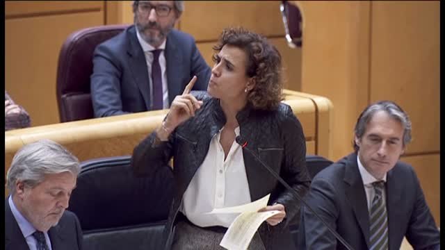 La ministra Dolors Montserrat defiende la aplicación del artículo 155