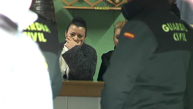 Tensión en el desahucio a una familia con dos menores en Las Torres de Cotillas