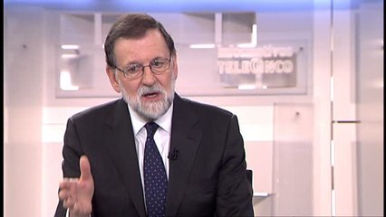 Video herunterladen: Rajoy celebra un mes de legalidad en Cataluña tras la aplicación del 155