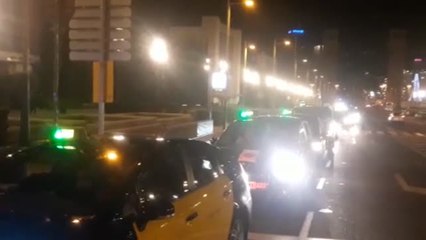 El sector del taxi, en huelga contras las nuevas licencias de VTC