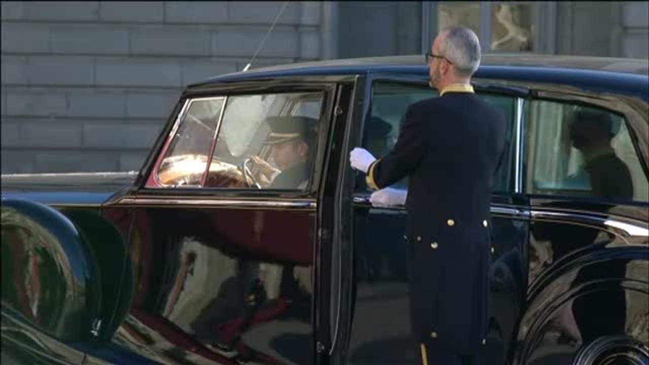 Los reyes reciben al presidente chino y a su esposa con honores militares