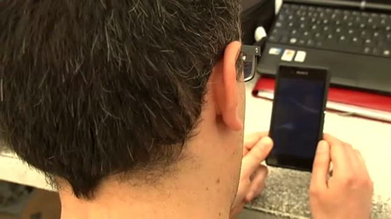 Solo tres de cada cuatro españoles recicla su móvil al adquirir otro dispositivo nuevo