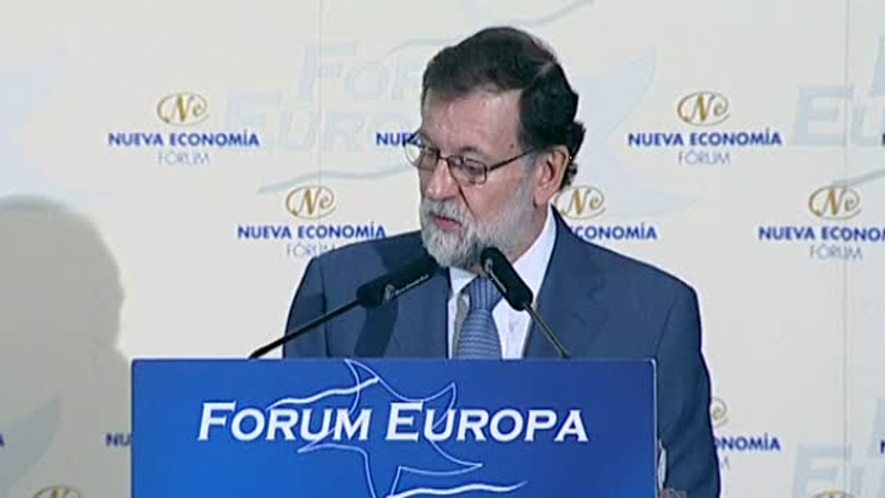 Rajoy anuncia un crecimiento del 3% para el año que viene si "vuelve la normalidad" a Cataluña
