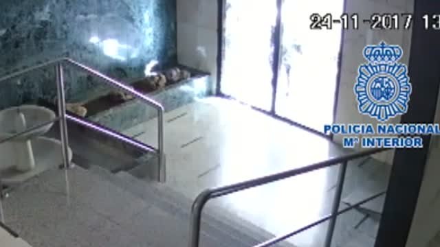 La policía pide colaboración ciudadana para identificar al presunto autor de un incendio