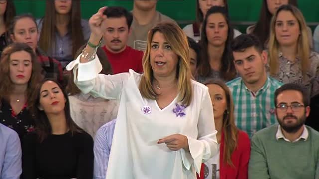 Susana Díaz acusa a Casado de querer invadir la autonomía de Andalucía