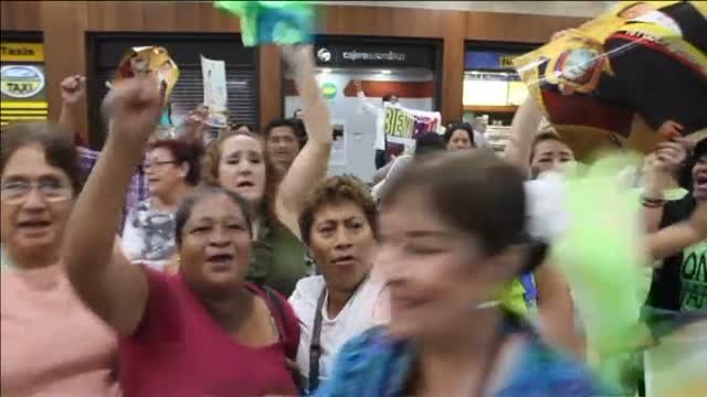 El regreso del expresidente Correa a Ecuador provoca enfrentamientos en el aeropuerto