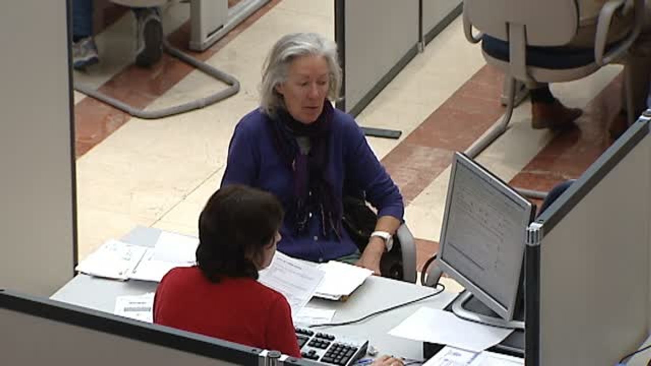 Hacienda bajará los impuestos a los contribuyentes más mayores